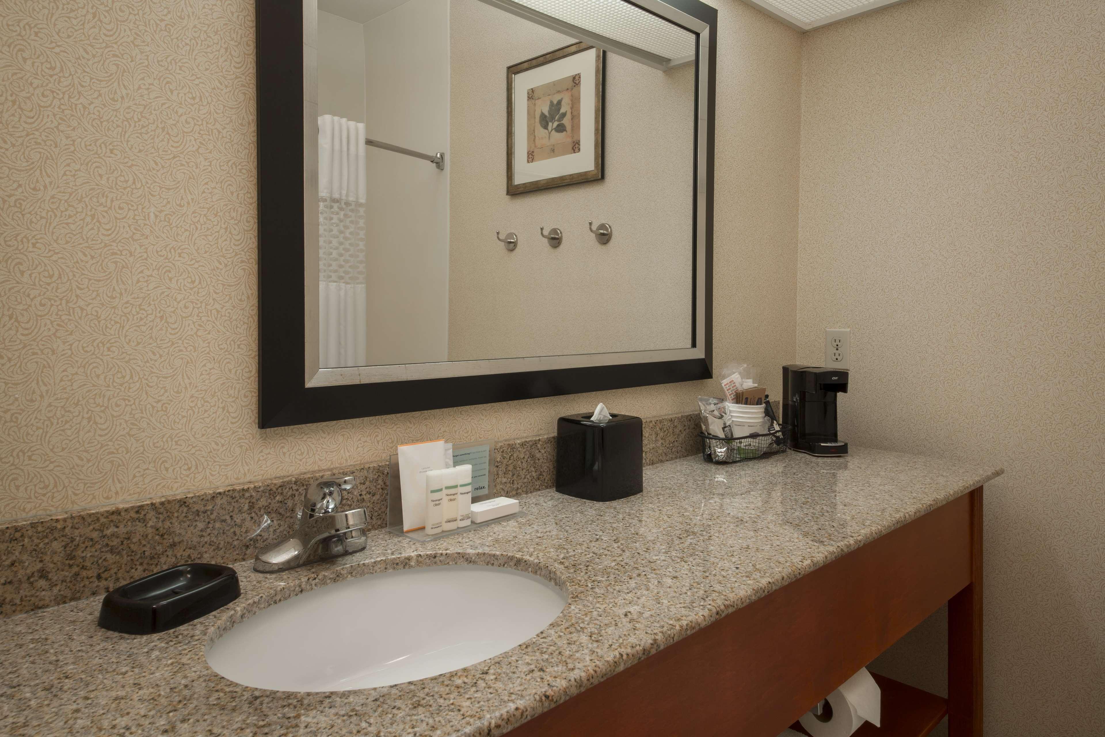 Hampton Inn Tracy Eksteriør billede