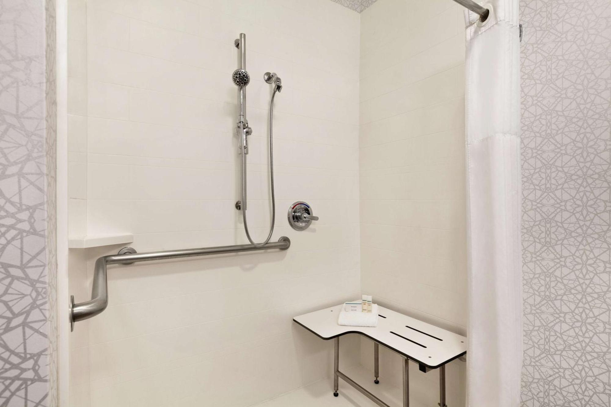 Hampton Inn Tracy Eksteriør billede